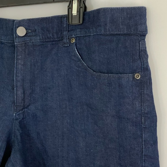 Women’s New York & Co. Dark Stretch Short Shorts - Picture 2 of 4